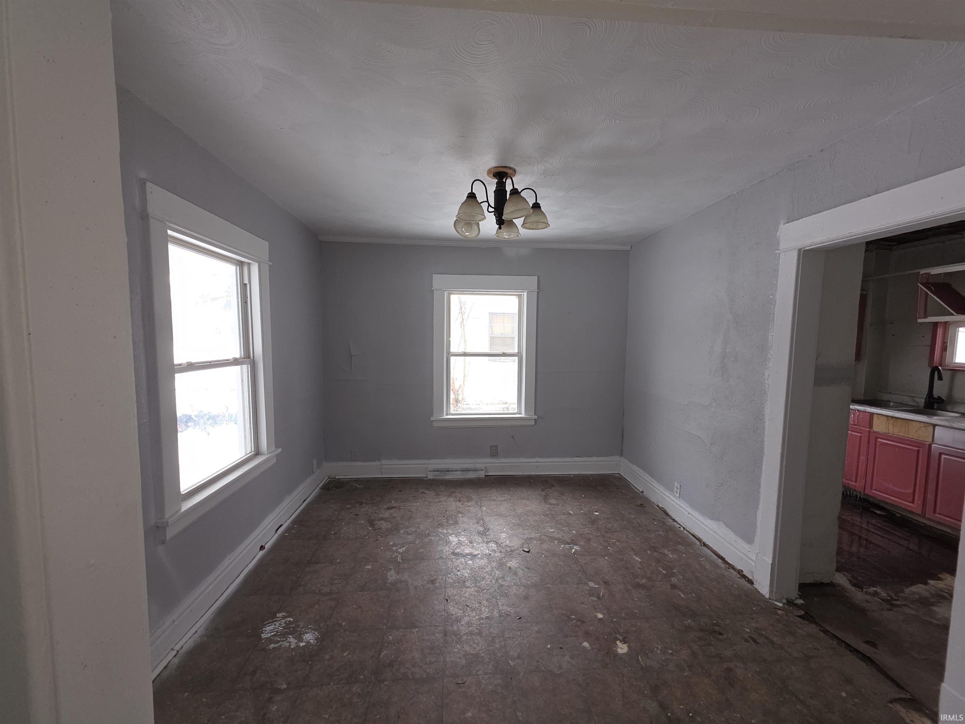 1129 Huey Street South Bend IN 46628
