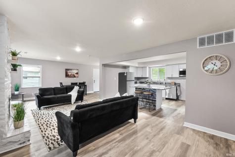 5857 Stellhorn Road Fort Wayne IN 46815