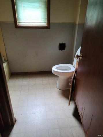 319 W 10th Street Muncie IN 47302
