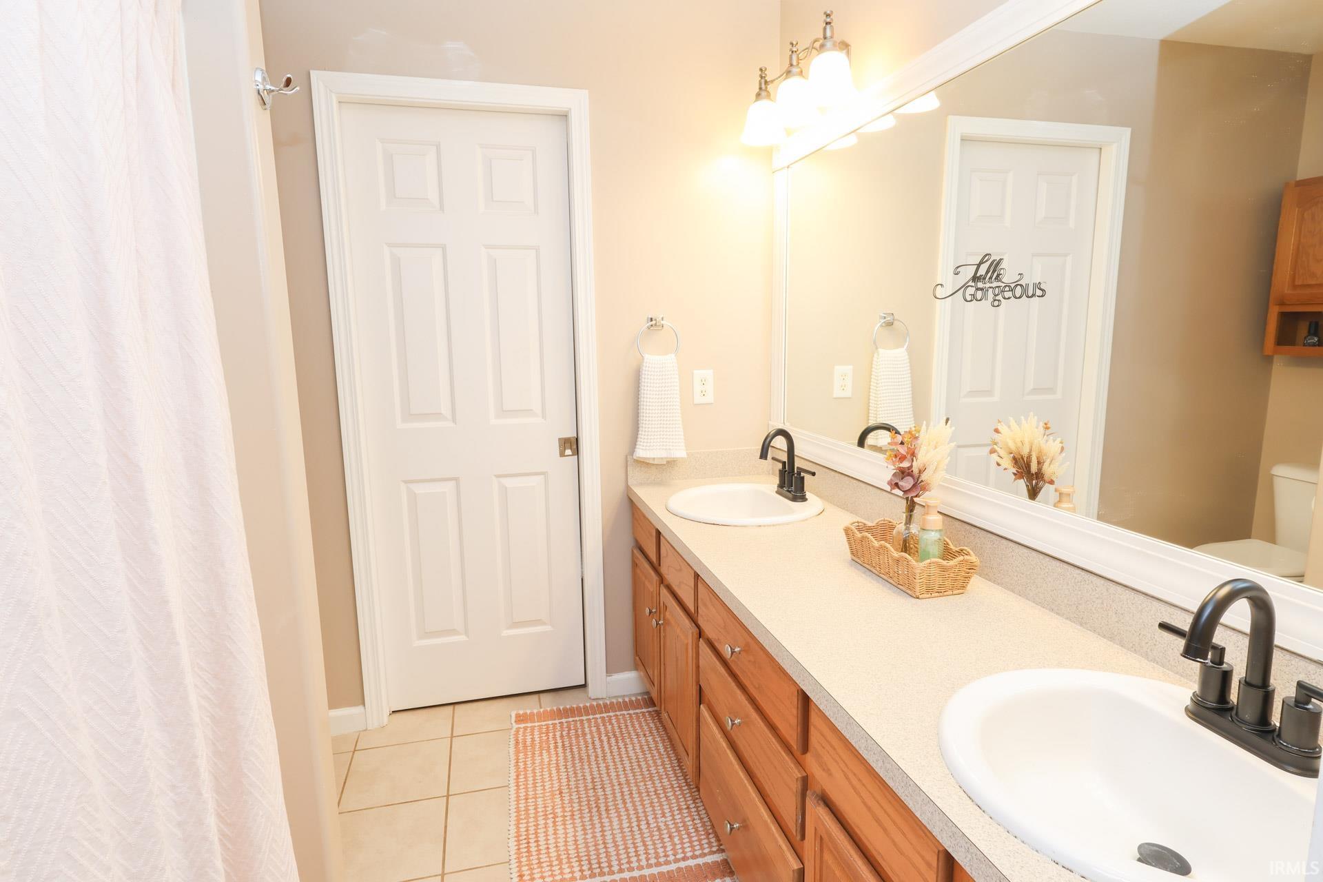 10081 Billet Court Granger IN 46530