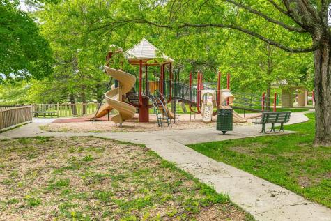 521 W Howe Street Bloomington IN 47403