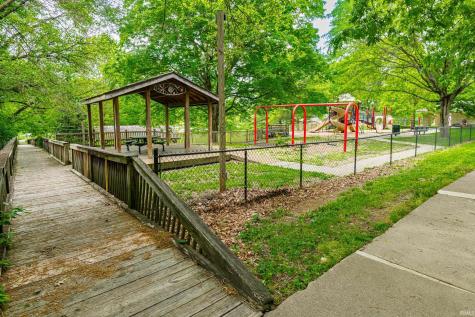 521 W Howe Street Bloomington IN 47403