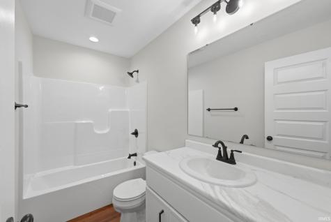 10945 Wild Iris Cove Fort Wayne IN 46818