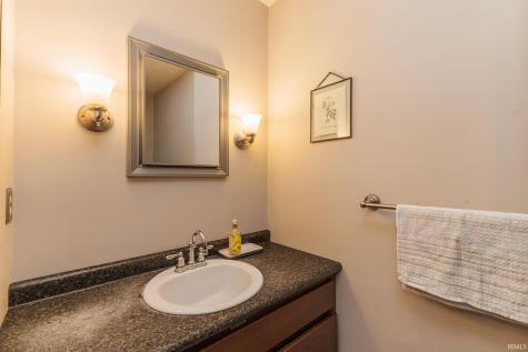 2209 W Woodmont Drive Muncie IN 47304