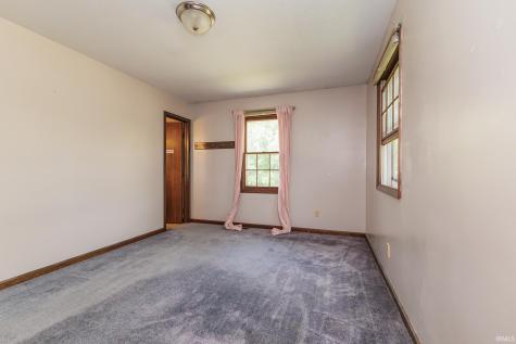 2209 W Woodmont Drive Muncie IN 47304