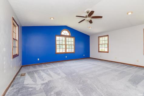 2209 W Woodmont Drive Muncie IN 47304