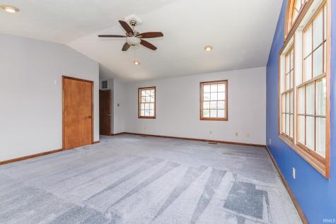 2209 W Woodmont Drive Muncie IN 47304