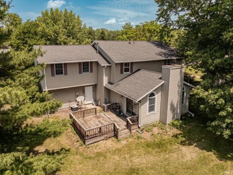2209 W Woodmont Drive Muncie IN 47304
