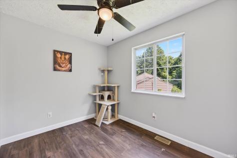 705 N Hanover Glen Ellettsville IN 47429