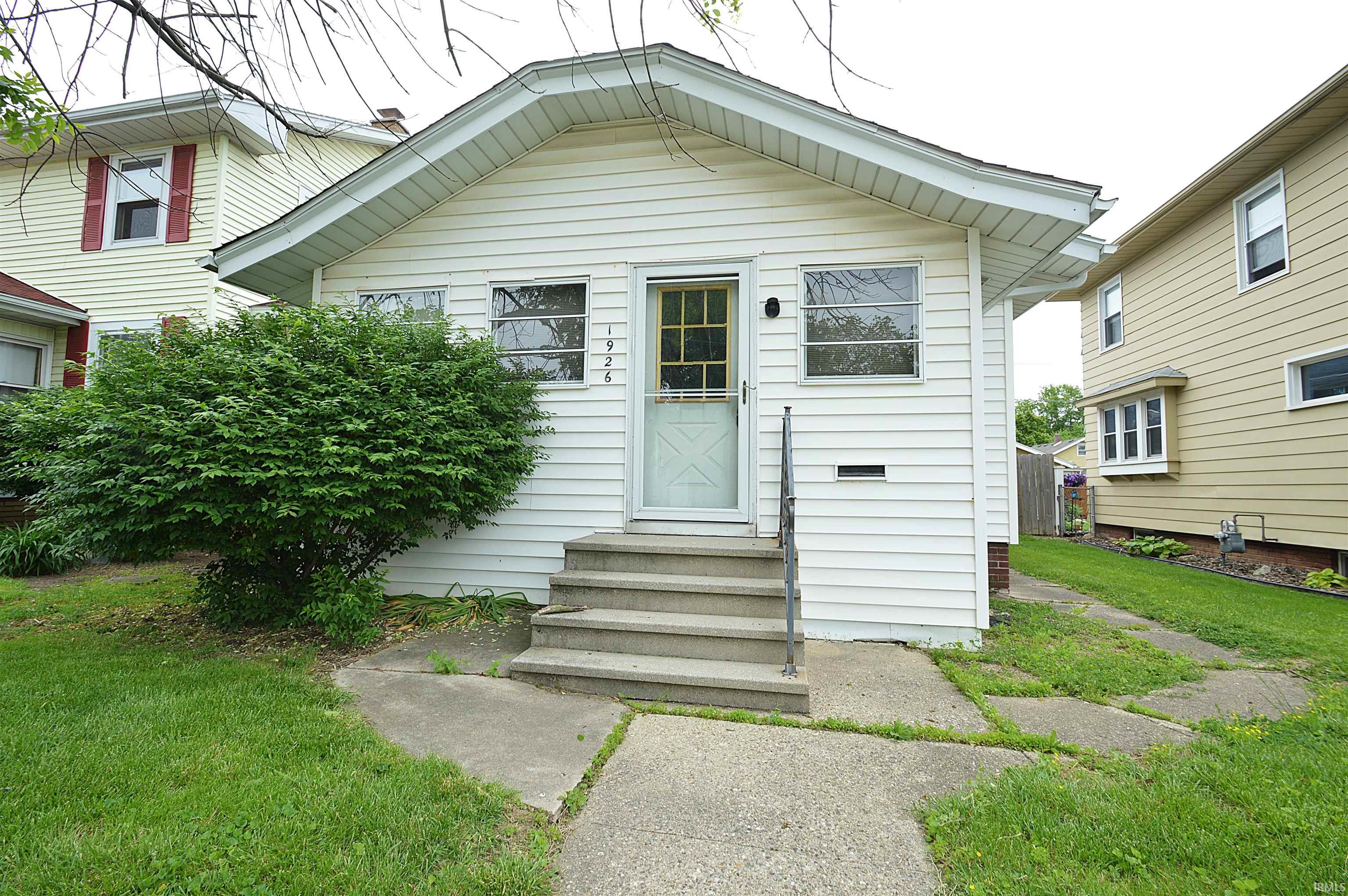 1926 Oakland Fort Wayne IN 46808