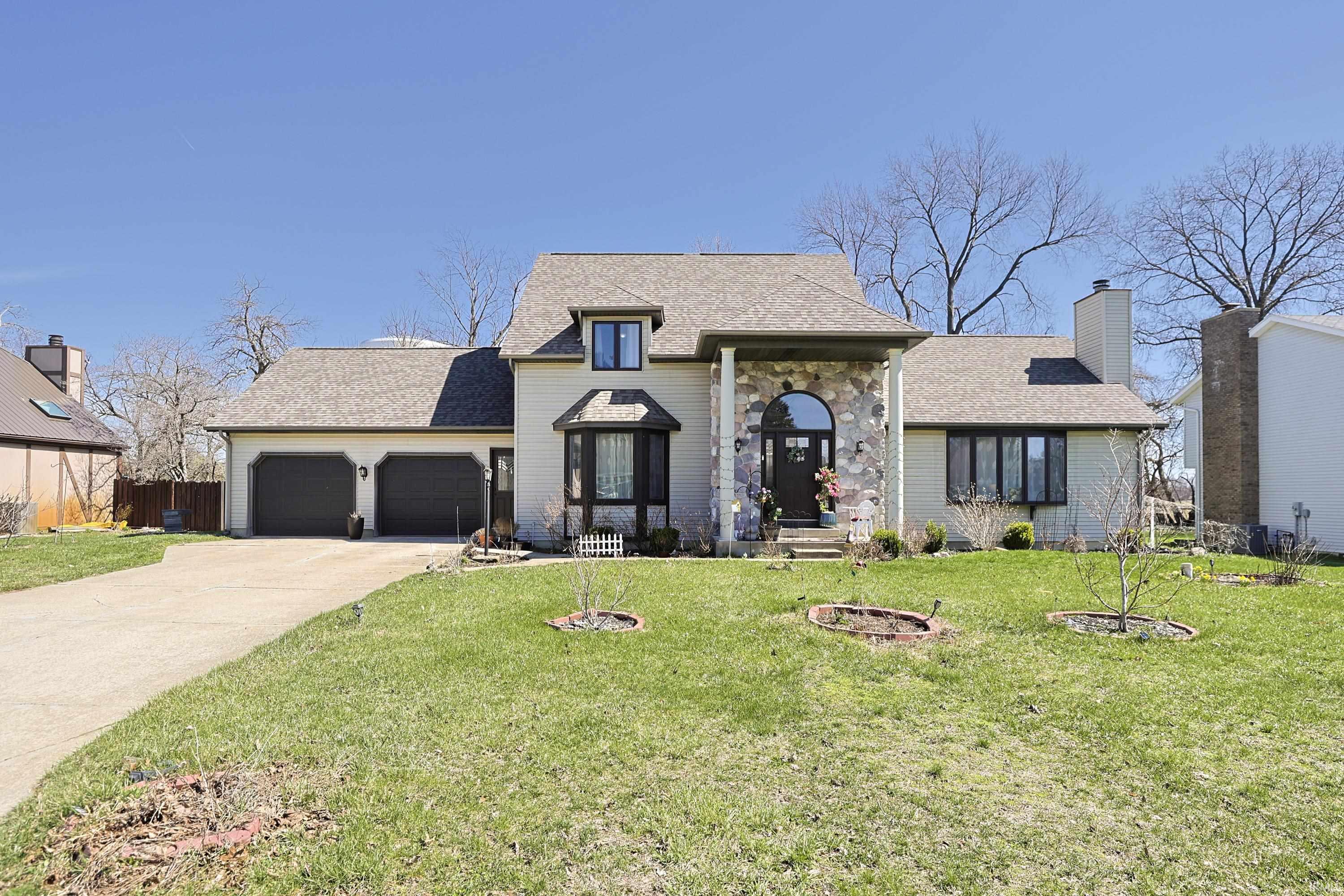 52854 Farmingdale Drive Granger IN 46530