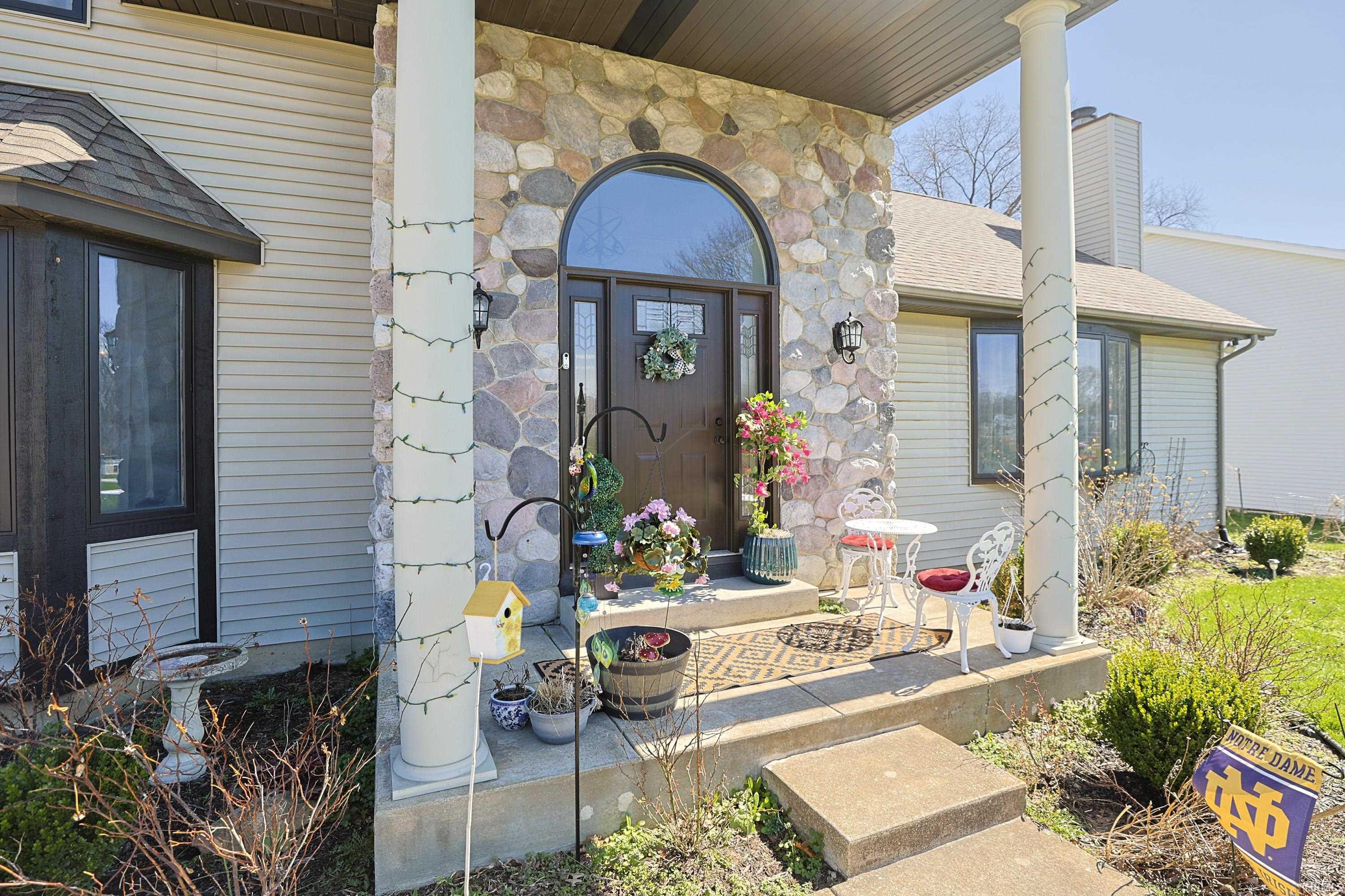 52854 Farmingdale Drive Granger IN 46530