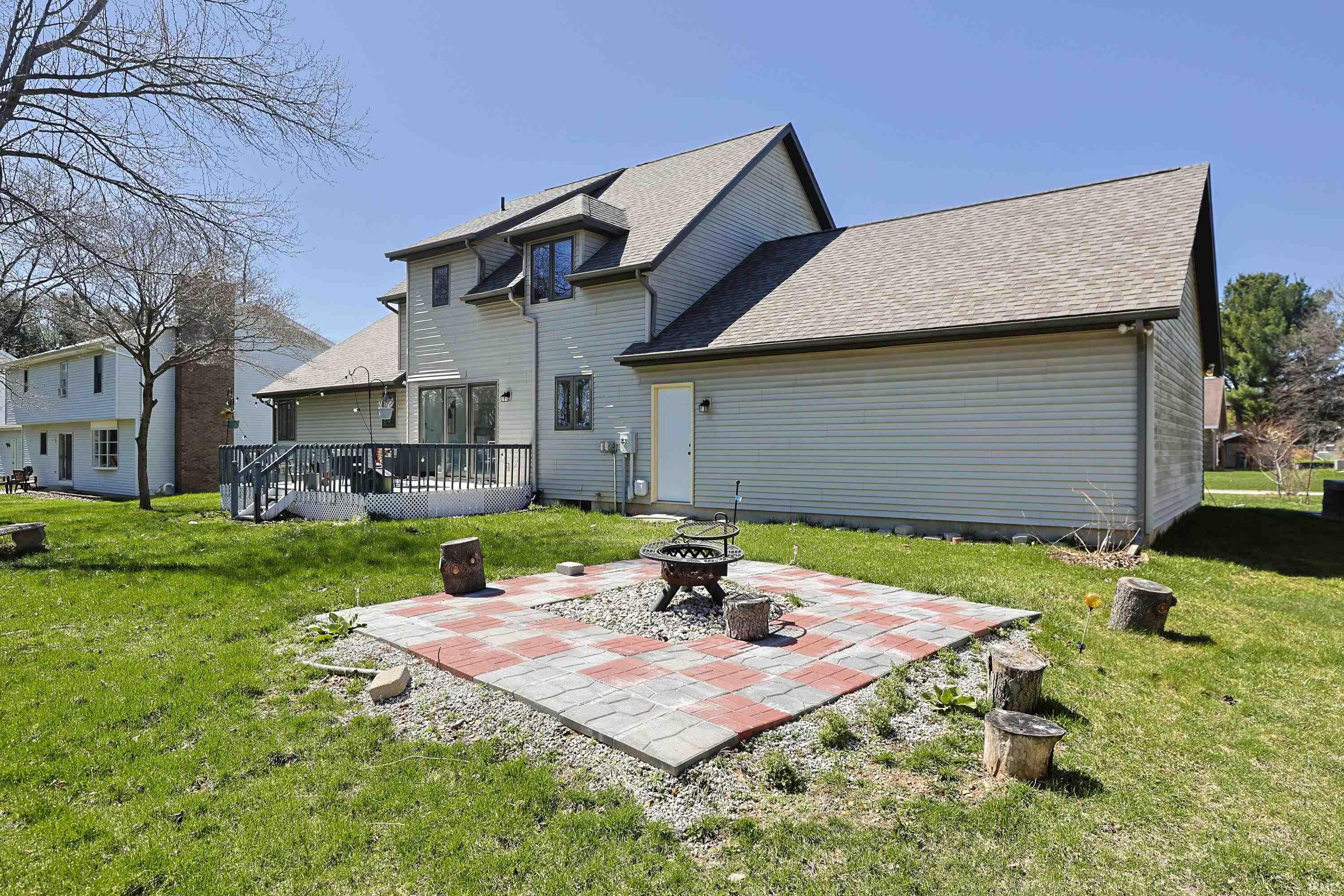 52854 Farmingdale Drive Granger IN 46530