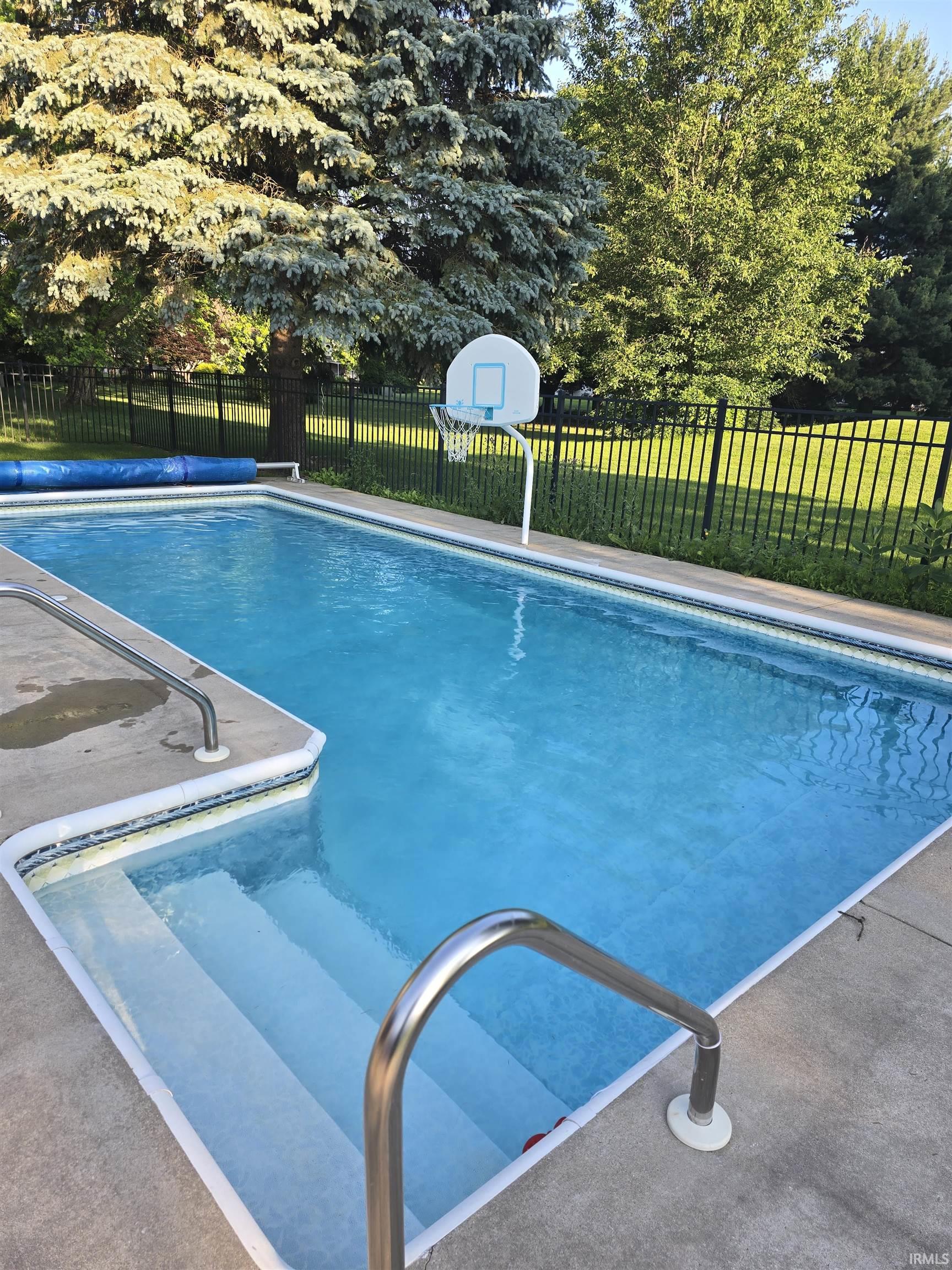 827 Foxbriar Lane Goshen IN 46526