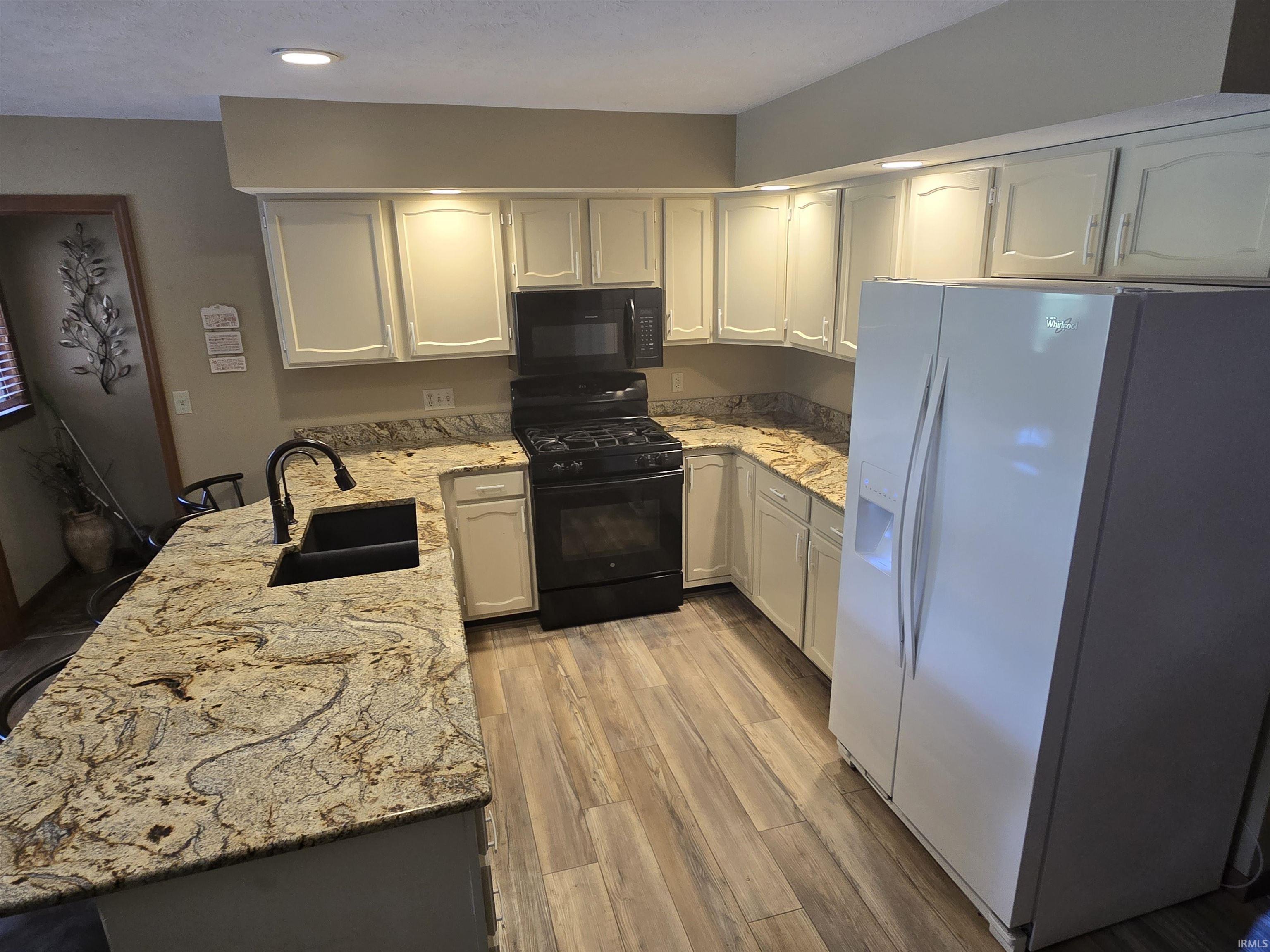 827 Foxbriar Lane Goshen IN 46526