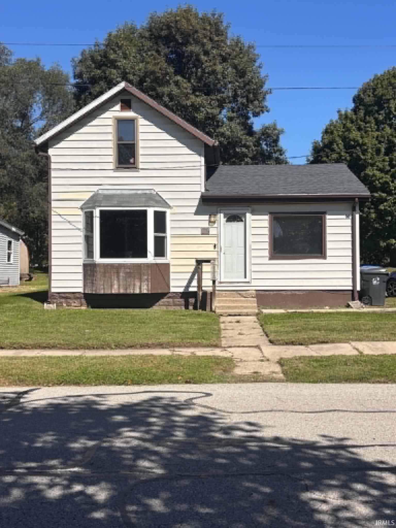 407 E Swihart Street Columbia City IN 46725