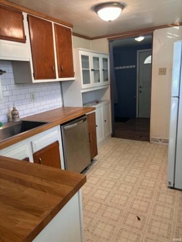 407 E Swihart Street Columbia City IN 46725