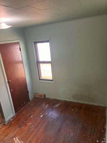 407 E Swihart Street Columbia City IN 46725