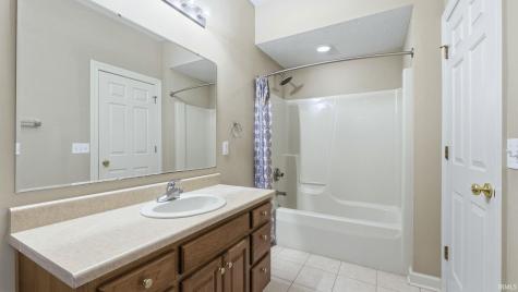 10918 Monte Vista Court Fort Wayne IN 46814