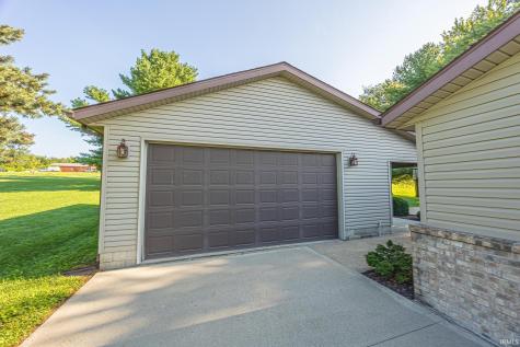 6353 W Old Road 64 Huntingburg IN 47542