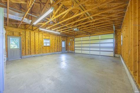 6353 W Old Road 64 Huntingburg IN 47542