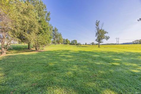 6353 W Old Road 64 Huntingburg IN 47542