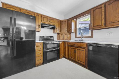 6353 W Old Road 64 Huntingburg IN 47542