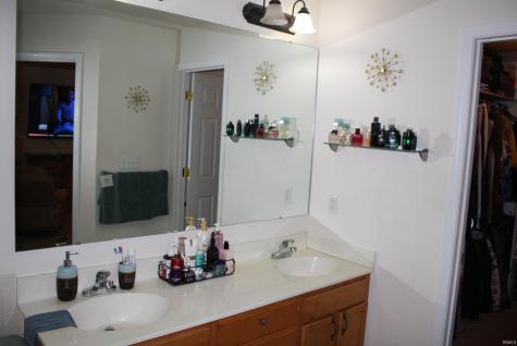 52860 Hollow Trail South Bend IN 46628