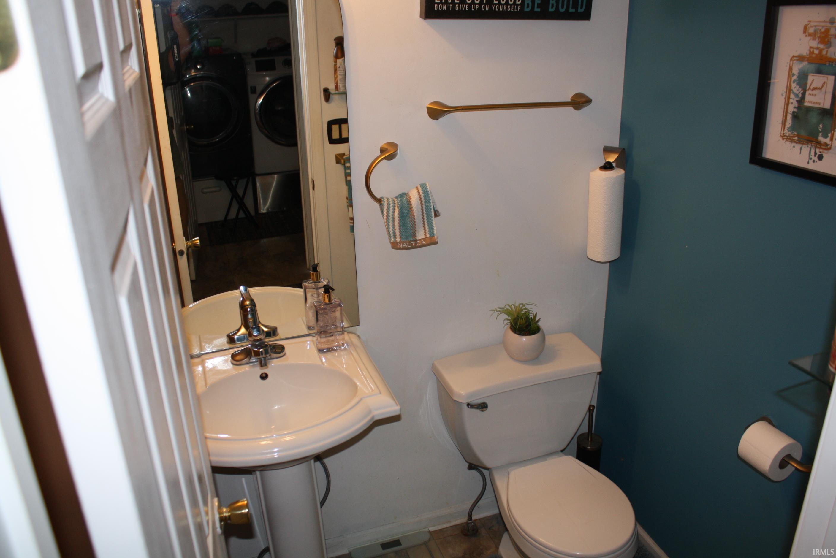 52860 Hollow Trail South Bend IN 46628