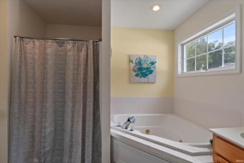 52860 Hollow Trail South Bend IN 46628