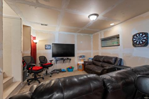 52860 Hollow Trail South Bend IN 46628
