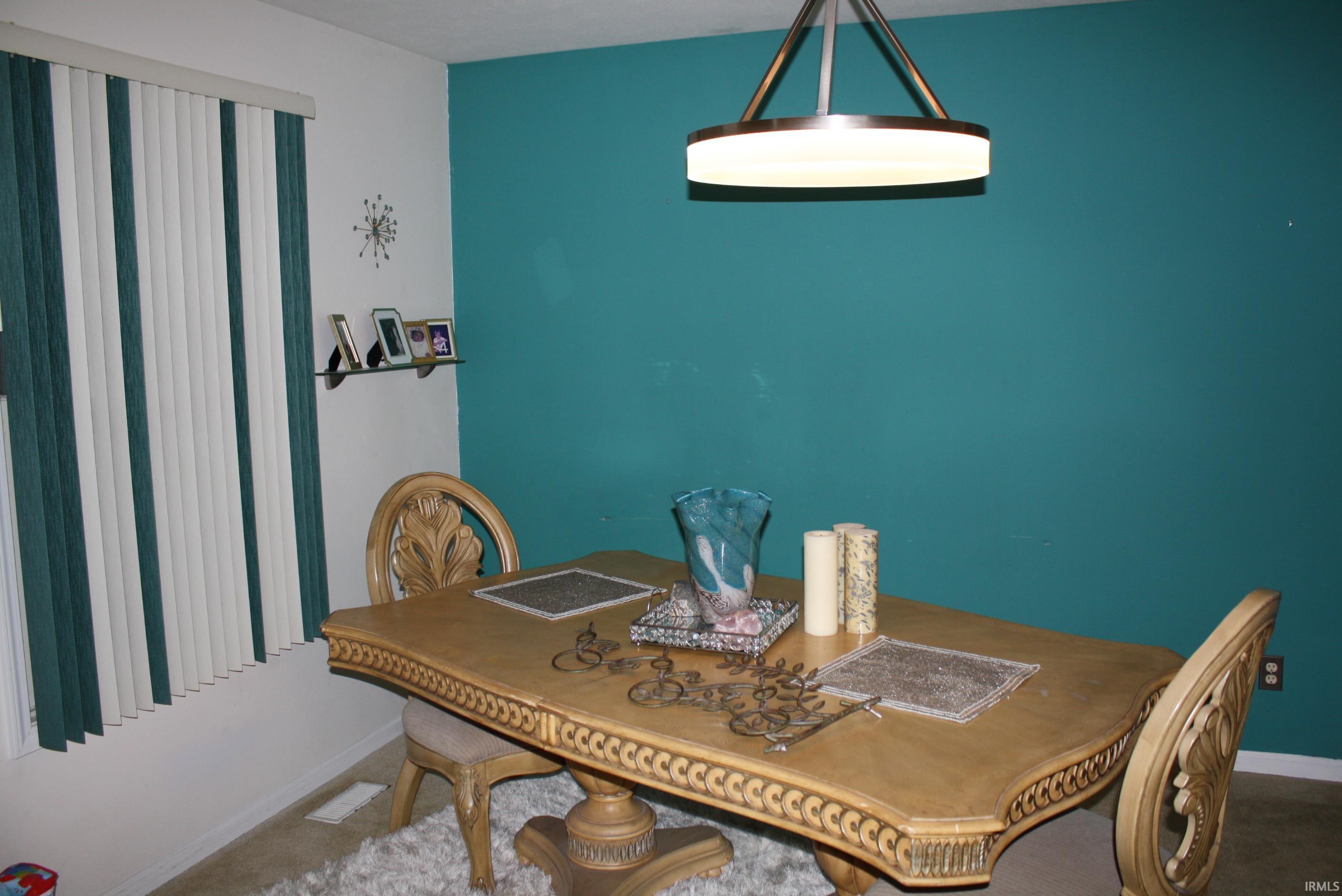 52860 Hollow Trail South Bend IN 46628