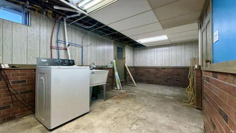 405 N Walnut Street Winslow IN 47598
