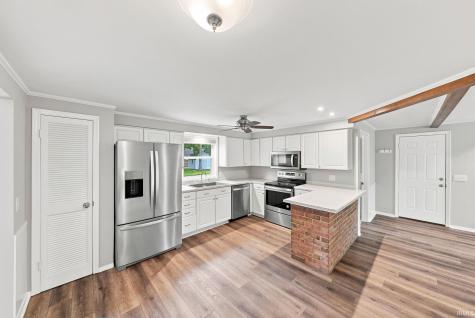 2015 Forest Valley Drive Fort Wayne IN 46815