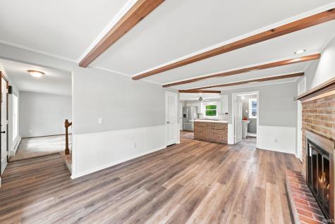 2015 Forest Valley Drive Fort Wayne IN 46815