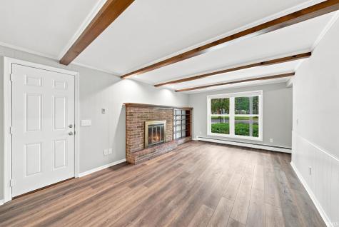 2015 Forest Valley Drive Fort Wayne IN 46815