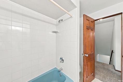 2015 Forest Valley Drive Fort Wayne IN 46815