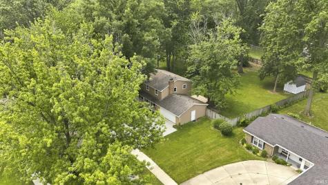 2015 Forest Valley Drive Fort Wayne IN 46815