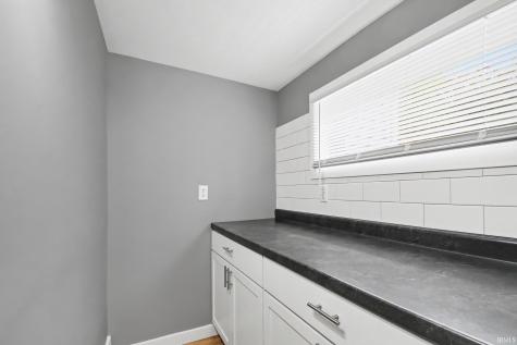 328 Parkovash Avenue South Bend IN 46617