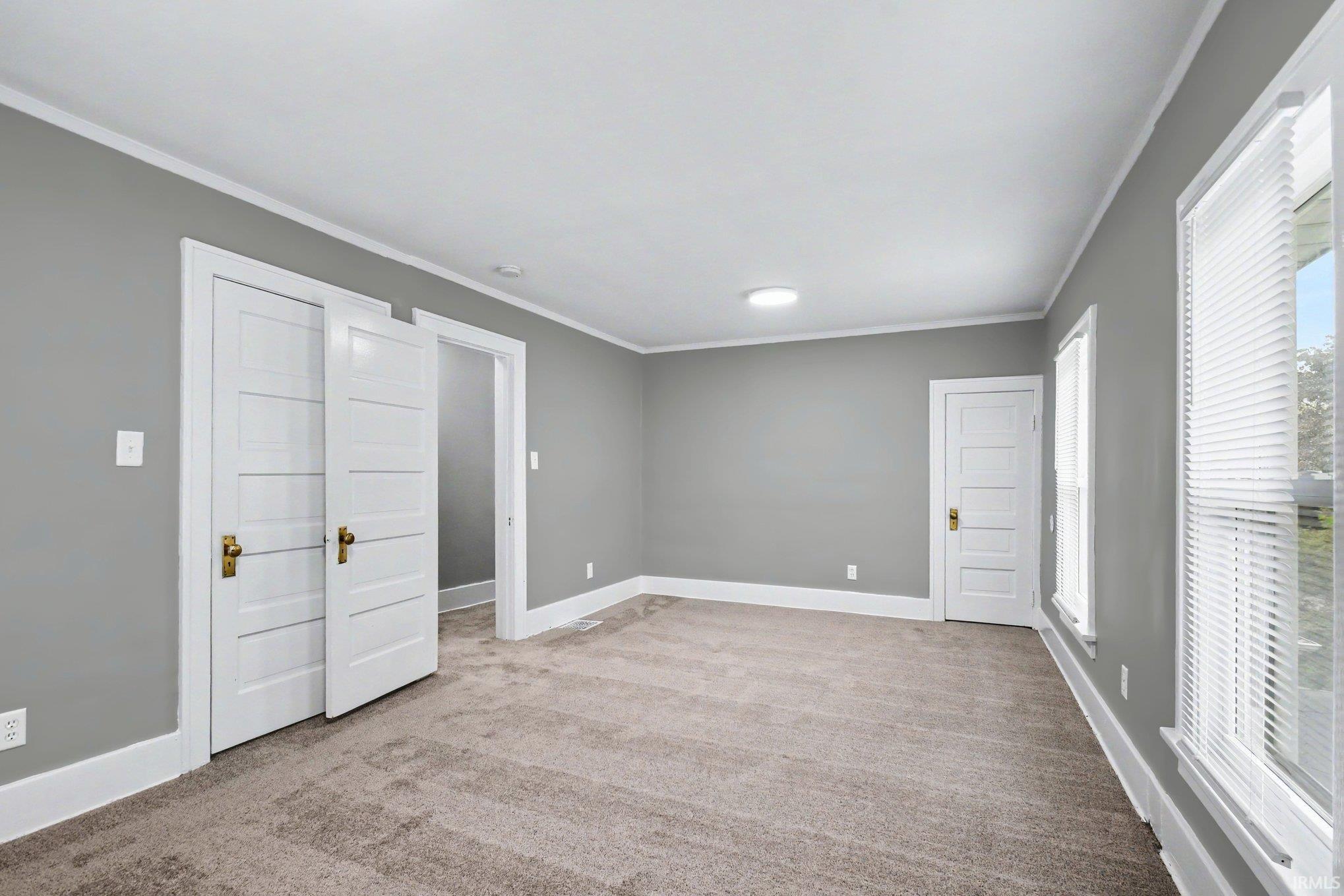 328 Parkovash Avenue South Bend IN 46617