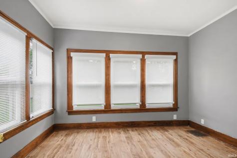 328 Parkovash Avenue South Bend IN 46617