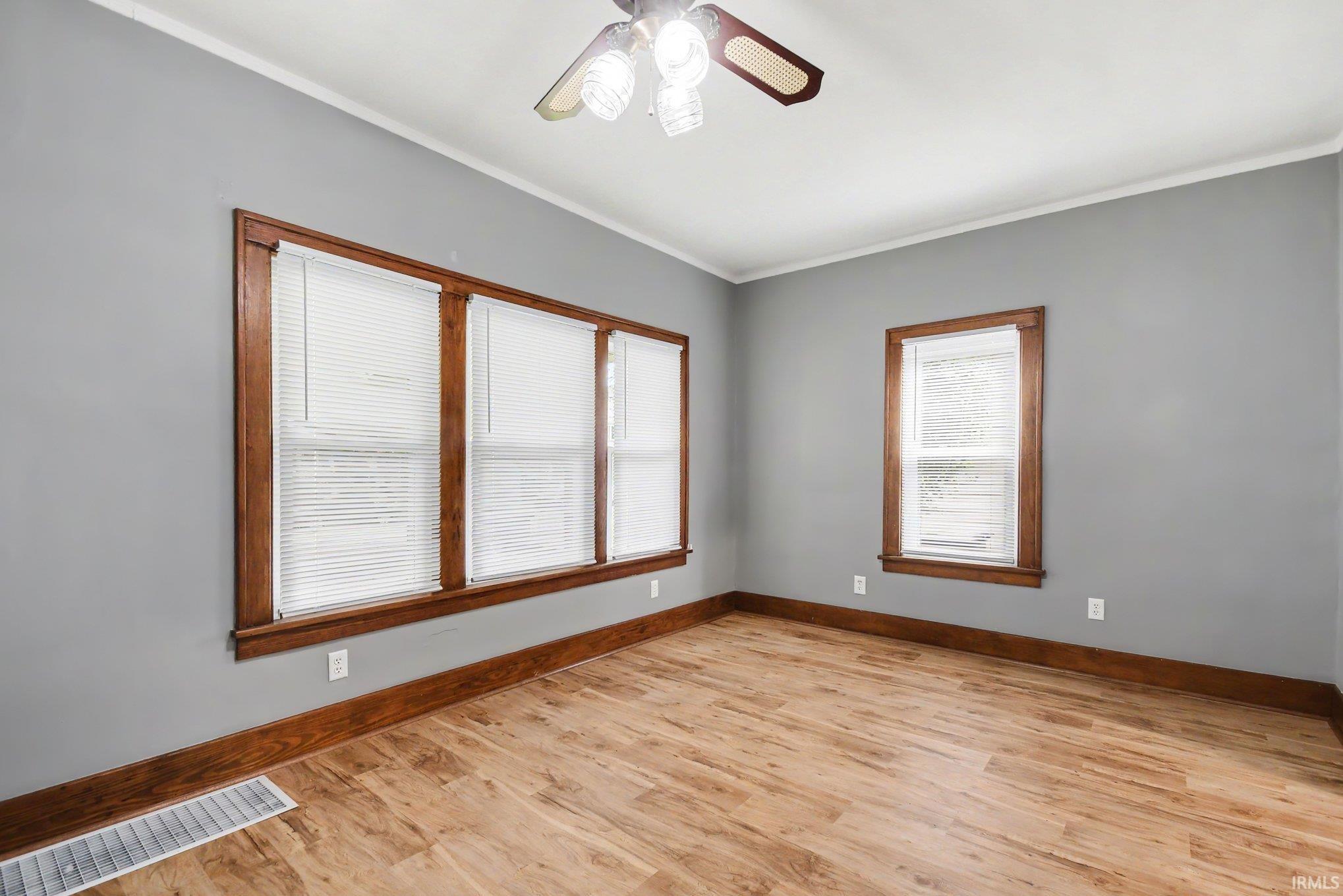 328 Parkovash Avenue South Bend IN 46617
