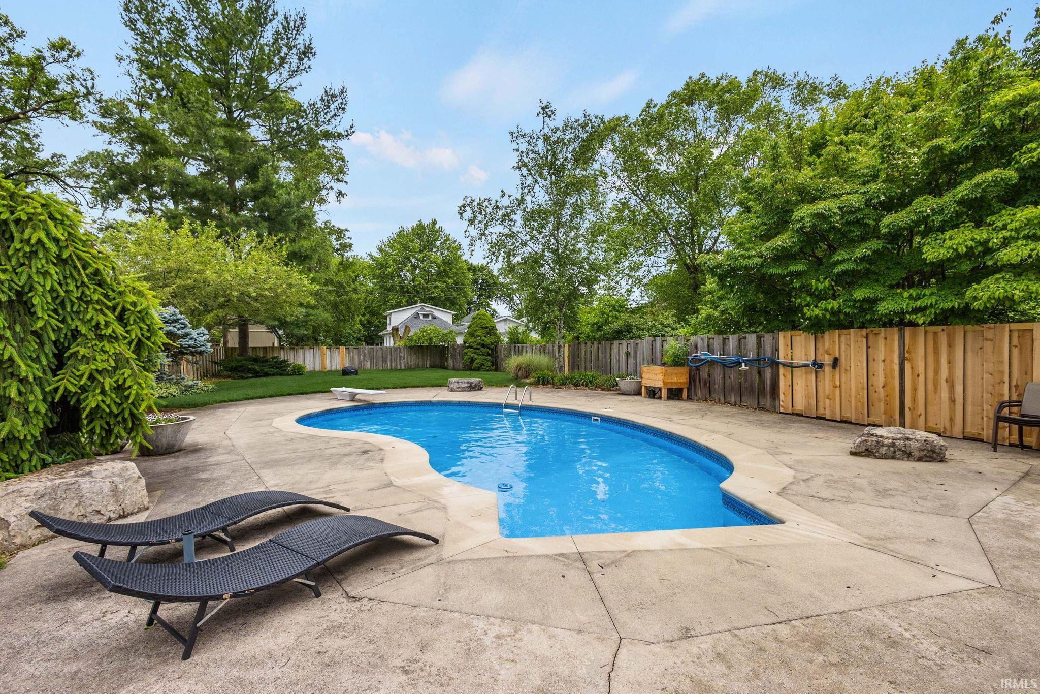 167 Manor Avenue Elkhart IN 46516