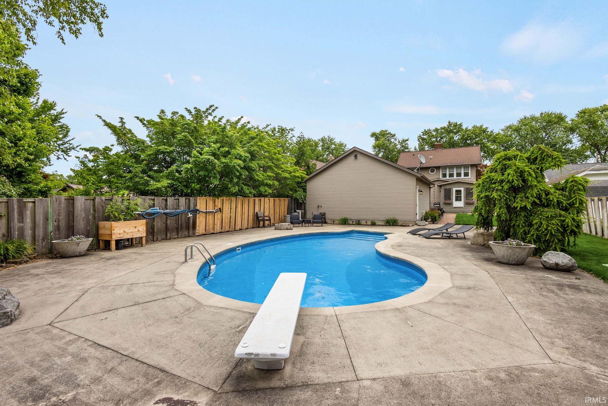167 Manor Avenue Elkhart IN 46516