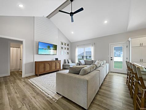 4300 Chaska Drive Evansville IN 47725