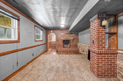 202 Blueberry Lane West Lafayette IN 47906