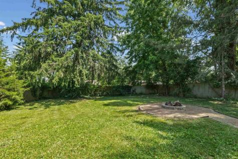 202 Blueberry Lane West Lafayette IN 47906