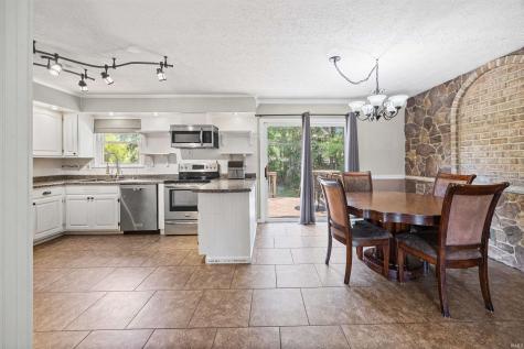 202 Blueberry Lane West Lafayette IN 47906