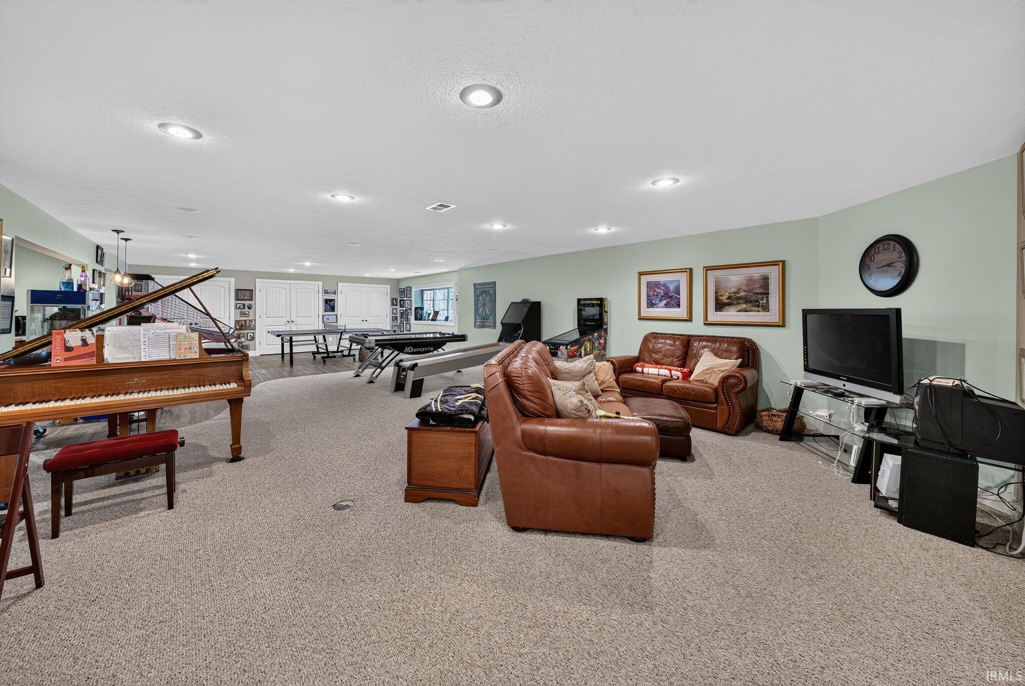 30460 Copperfield Cove Granger IN 46530