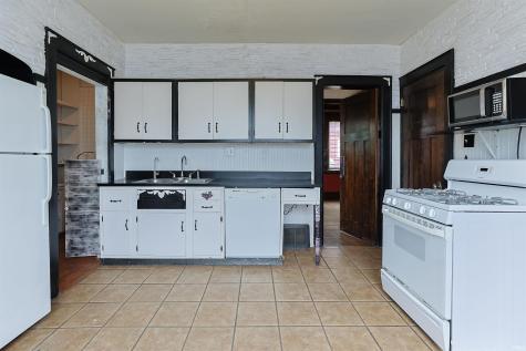 1232 E Lincoln Way South Bend IN 46601